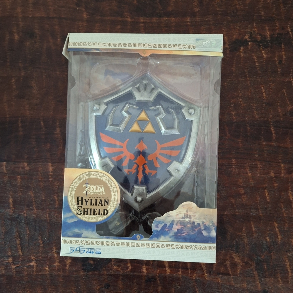 Zelda Hylian Shield